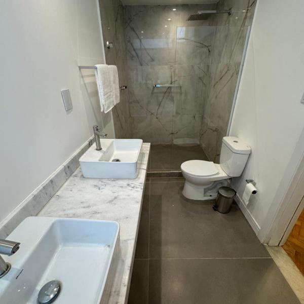 Ipanema Apt novo de 2 Quartos e 3 ar condicionados - Foto 3