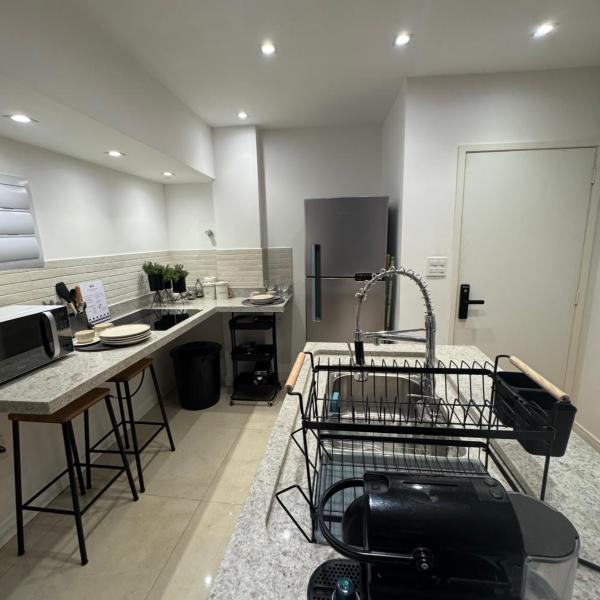 Ipanema Apt novo de 2 Quartos e 3 ar condicionados