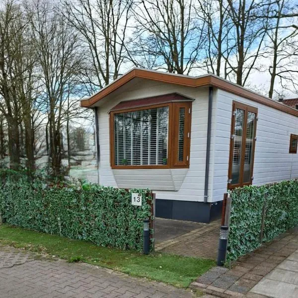 chalet 13 op de tien heugten in drenthe, hotel i Schoonloo