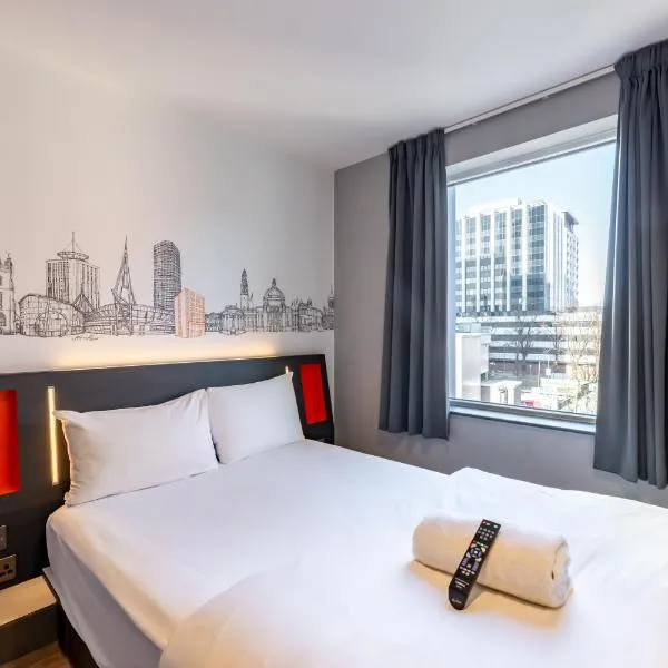 easyHotel Cardiff, hotel i Cardiff