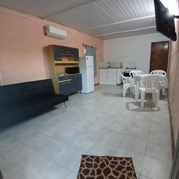 Olivia, hotel u gradu Paisandu