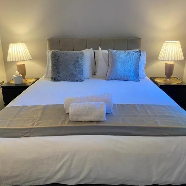 Starlight Cottage Peaceful Spiritual Room near Glastonbury Tor & Chalice Well, Hotel in Glastonbury