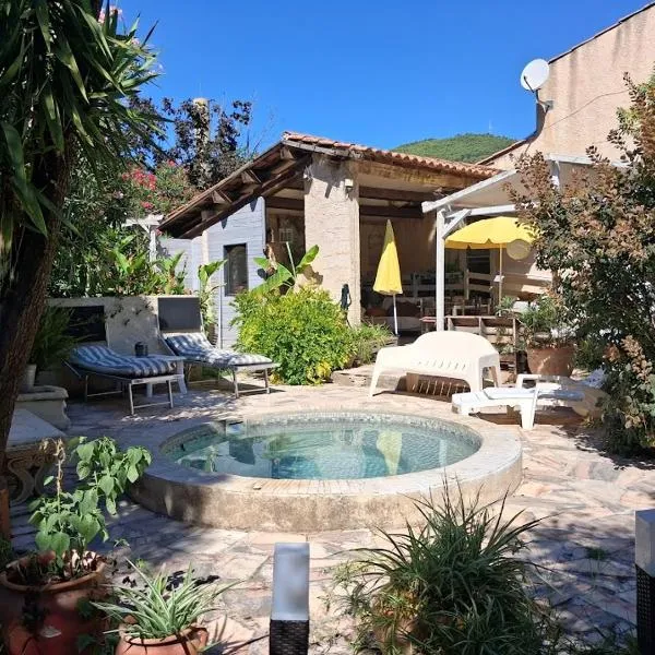 Maison en Provence, clim, jacuzzi, jardin 4 pers, hotel di La Farlède
