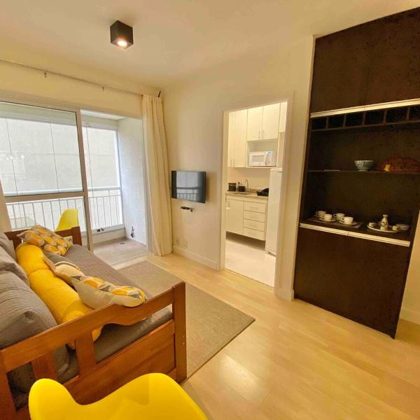 Apartamento próximo ao Metro Higienópolis, Av Paulista com estacionamento