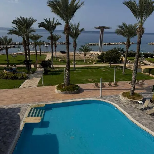 Casa Emma direkt am Meer und Beach, хотел в Klorakas