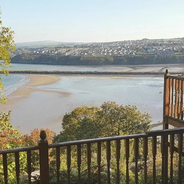 The Secret Garden - Goodwick，Goodwick的飯店