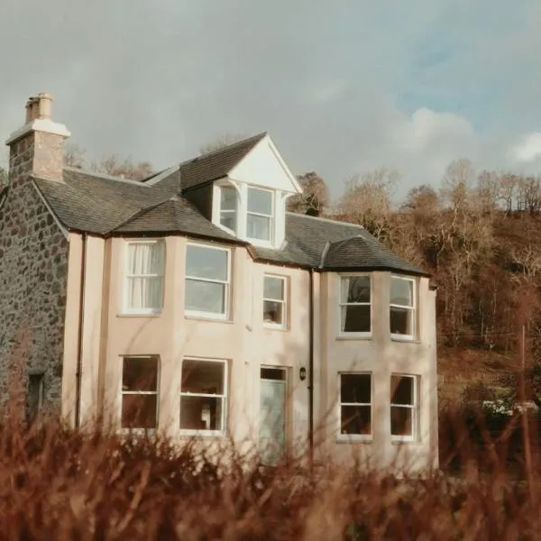 Cuilcheanna House - near Glencoe - room only or breakfast available, hotel i Onich