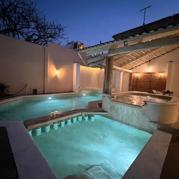 CASA con alberca, súper ubicación. Puerto de Veracruz, Hotel in Veracruz