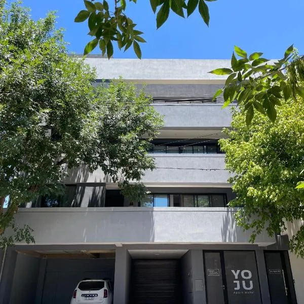 YOJU aparthotel, хотел в Колон