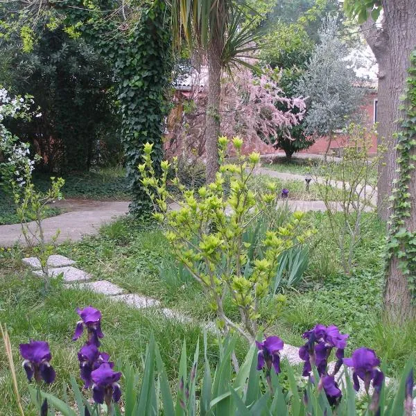 La Chaumiere, hôtel à Agde