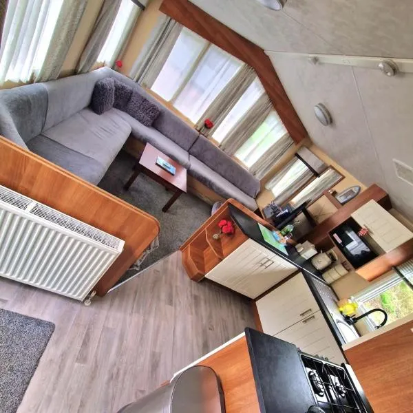 Ivy Retreat, Dog Friendly Static Caravan, hotel u gradu Swafield