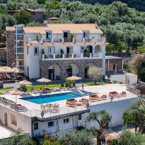 Villa Gialisa، فندق في سورينتو