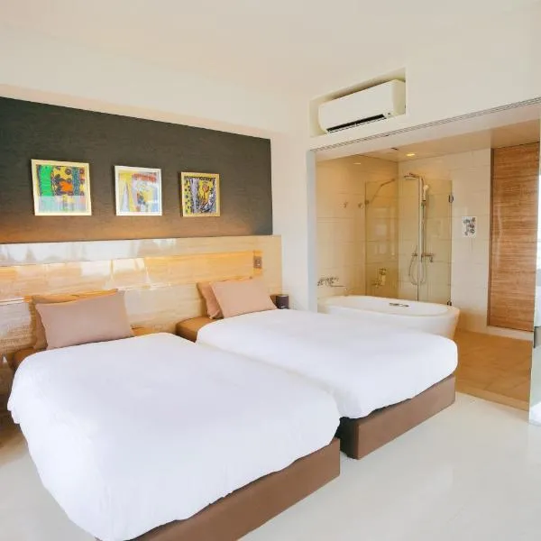 HOTEL Viviana, Hotel in Naha