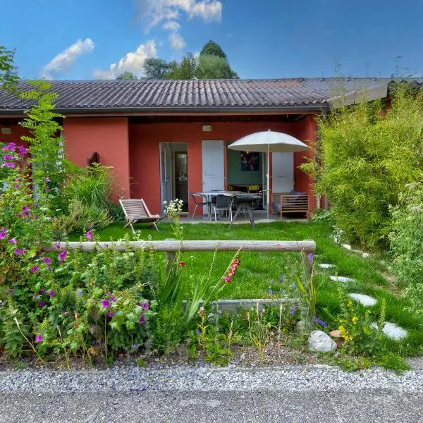 Camping "le Pécos" appartement confort 5 personnes, hotel sa Grandson