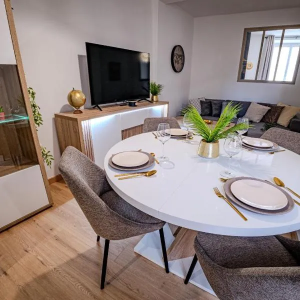 TEMPLE JACQUESSON - Gare - Centre ville - WIFI et STREAMING - Cour privée - Barbecue -Parking gratuit - CHECK IN 24H - Climatisation, khách sạn ở Chalons en Champagne