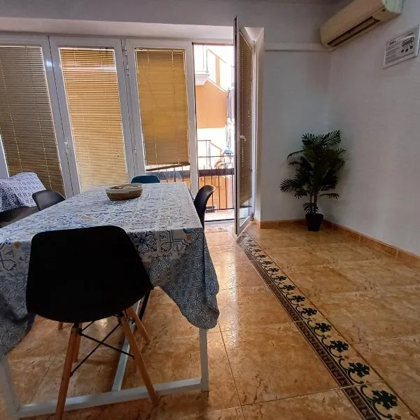 PARRA HOME y Garaje, Algemesi Home, хотел в Algemesí