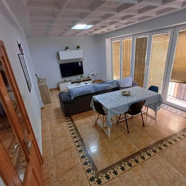 PARRA HOME y Garaje, Algemesi Home, hotelli kohteessa Algemesí
