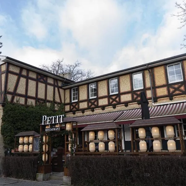 Petit Wannsee GmbH, отель в Берлине