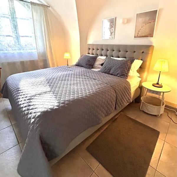 Ferienwohnung Paulick I Zentrales Altstadt Apartment I Garten Terrasse Grill I 2 Schlafzimmer, Hotel in Bautzen