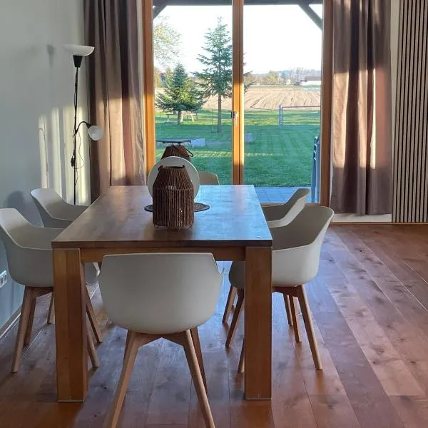 Neue hochwertige 90m² Wohnung, Hotel in Pupping