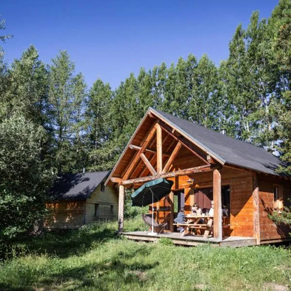 Huttopia Font Romeu, hotel i Font-Romeu-Odeillo-Via