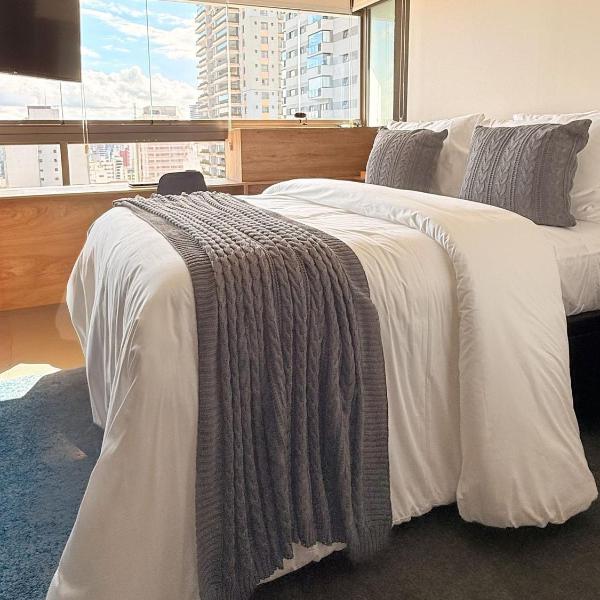 Atmosfera Hachi 1608 | Skyline Work Studio Jardins