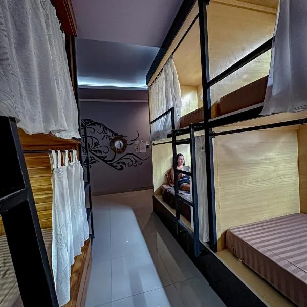 Dong Paloh Hostel, hotel din Munduk