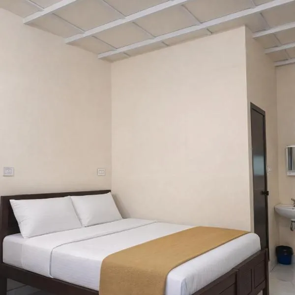 WAYNEST by SHELTERS – hotel w mieście Meppādi