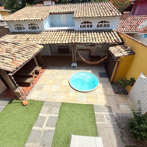Casa Centrica com jacuzzi a mts da Praia do Canto