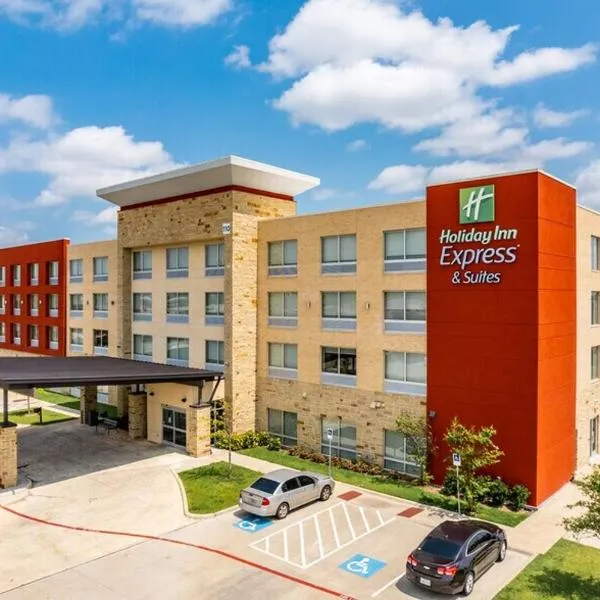 Holiday Inn Express & Suites Forney, hotel din Forney