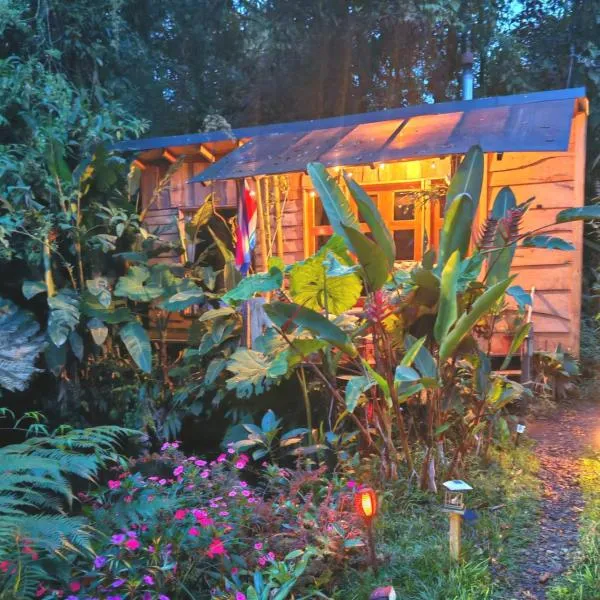 DondeLalo Hospedaje y Camping – hotel w mieście Heredia