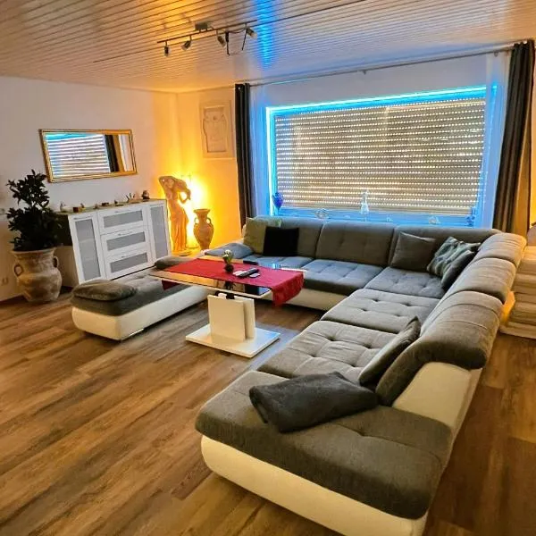 Die Panorama-Wohnung-im-Grünem, hotel in Allensbach