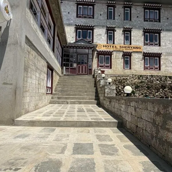 Hotel Sheryang, hotel a Namche