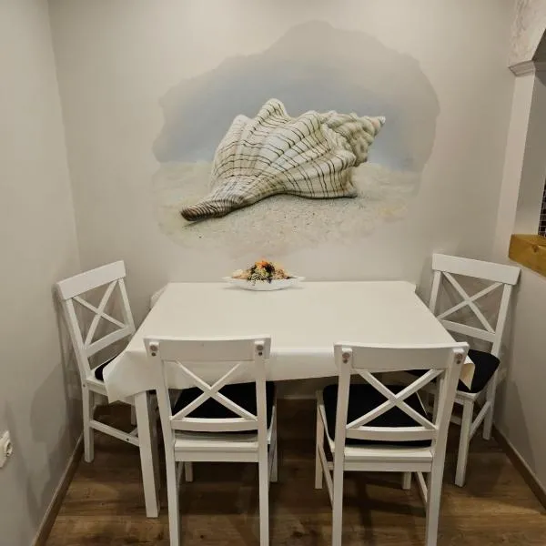 Sea Paradise Piran، فندق في بيران