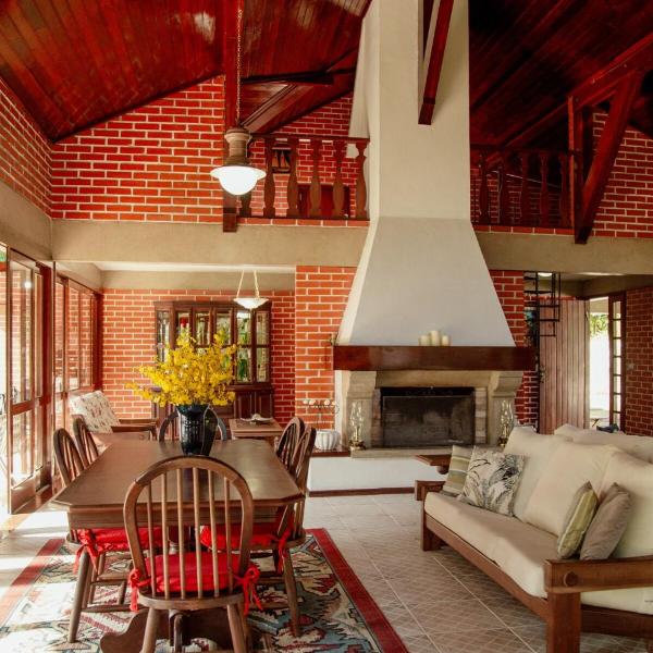 Cozy Mountain Retreat