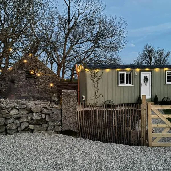 Shepherds Hut Galway โรงแรมในกัลเวย์