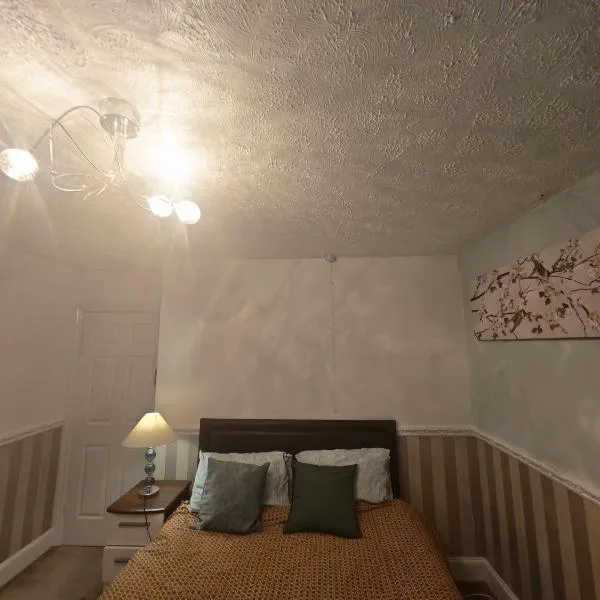 King Sized Bedroom near Beamish Museum, hotel u gradu 'Craghead'