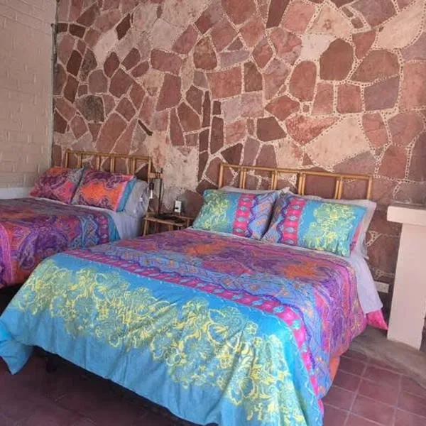 SS 5A Cabaña rustica frente al malecon de La Paz, hotel di La Paz