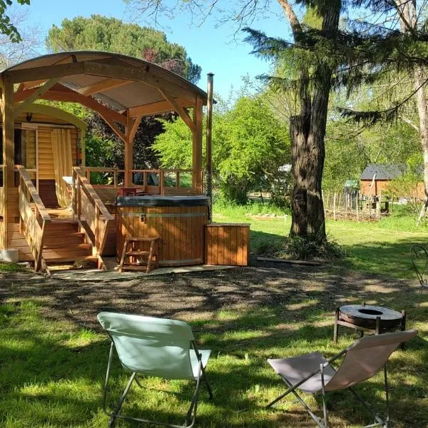 Graines de nature - Ecolodges Insolites, hotel a Saint-Eutrope-de-Born