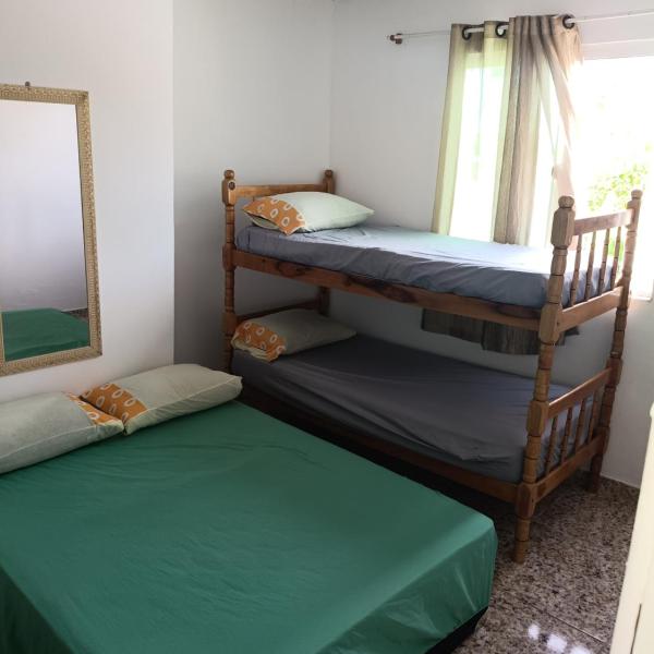 Casa 70 Hostel 350m da praia Balneario Flamingo - Foto 2