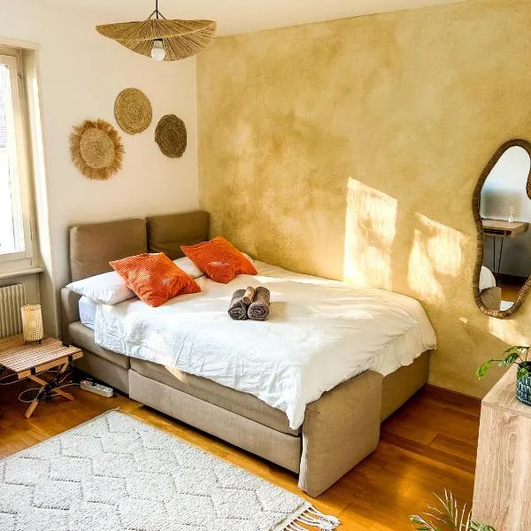 Cozy room in shared apartment next to the Aare, hotel u gradu Bern