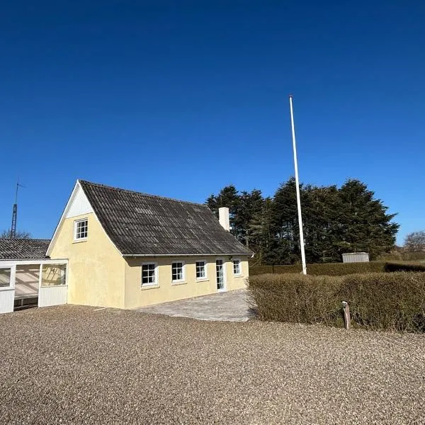 Cozy, newly renovated country house near Rømø, ξενοδοχείο σε Skaerbaek