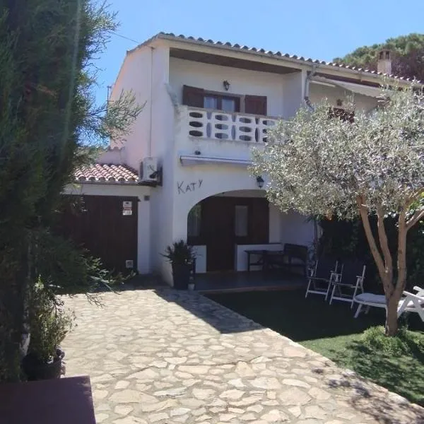 Casa katy, Hotel in L' Escala