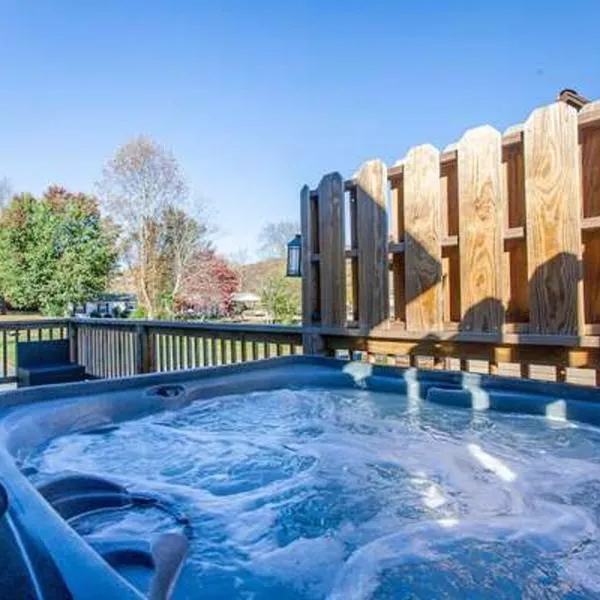 Cozy Cub at Deep Creek, hotel din Bryson City
