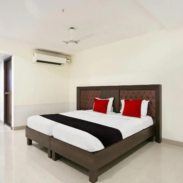 Super Townhouse Halcyon Deccan Inn Near Shilparamam, hotel in Hyderabad