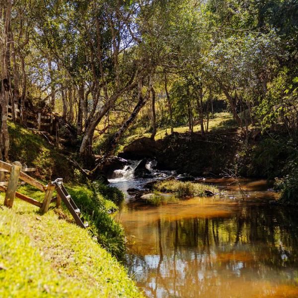 Rancho Cachoeirinha - Sítio com Cachoeira privativa