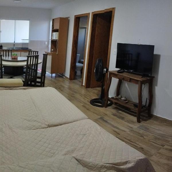 Casa com Lago de Peixe, Fogão a Lenha e Churrasqueira - Foto 5