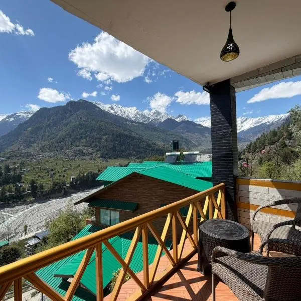 The Mountain Peak Retreat – hotel w mieście Manāli