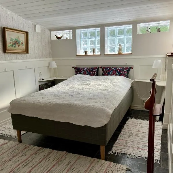 Trädgårdscafé Pedalen B&B, hotel en Halmstad