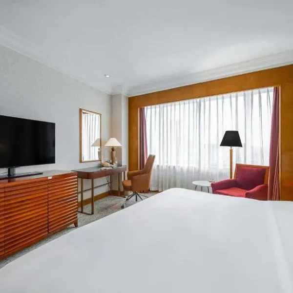 Crowne Plaza Qingdao by IHG, hotel em Qingdao